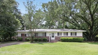 236 S Canton Club Circle, Jackson, MS 39211