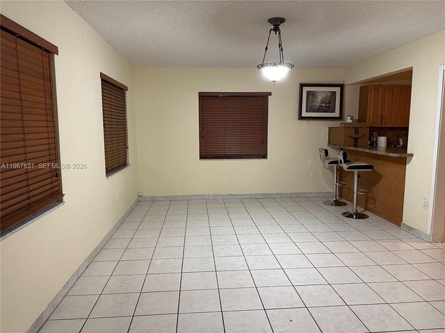 911 NW 22nd Pl, Miami, FL 33125