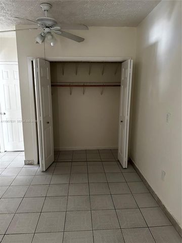 911 NW 22nd Pl, Miami, FL 33125