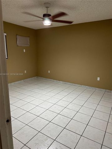 911 NW 22nd Pl, Miami, FL 33125