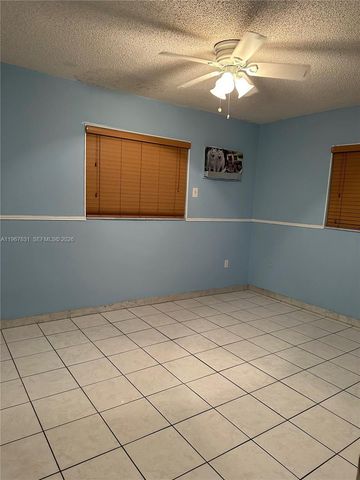 911 NW 22nd Pl, Miami, FL 33125