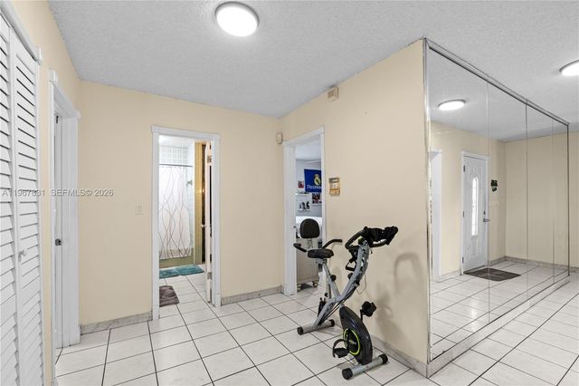 911 NW 22nd Pl, Miami, FL 33125
