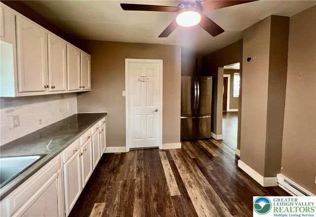 226 Lackawanna Avenue, Avoca, PA 18641