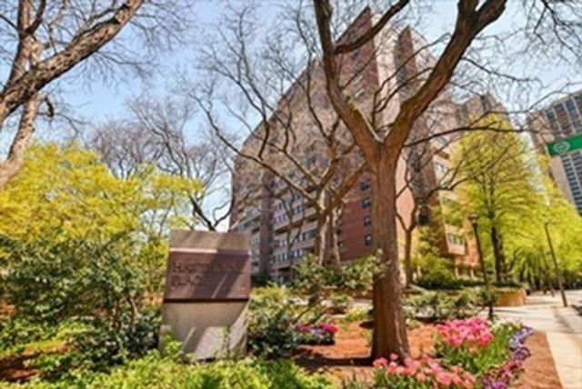 2 Hawthorne Place 14L, Boston, MA 02114