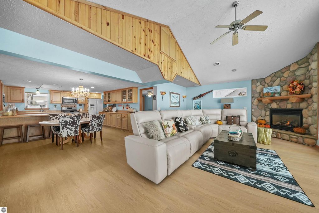 Image 5 of property listing at 481 Lake Drive NE, Kalkaska, MI 49646