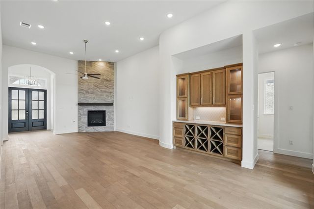 823 Shady Oaks Drive, Rockwall, TX 75087