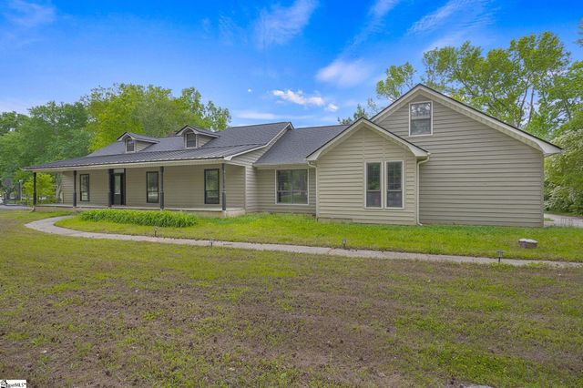113 Greybridge Road, Pelzer, SC 29669