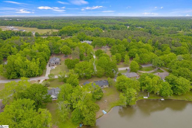 113 Greybridge Road, Pelzer, SC 29669