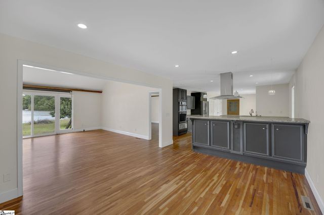 113 Greybridge Road, Pelzer, SC 29669