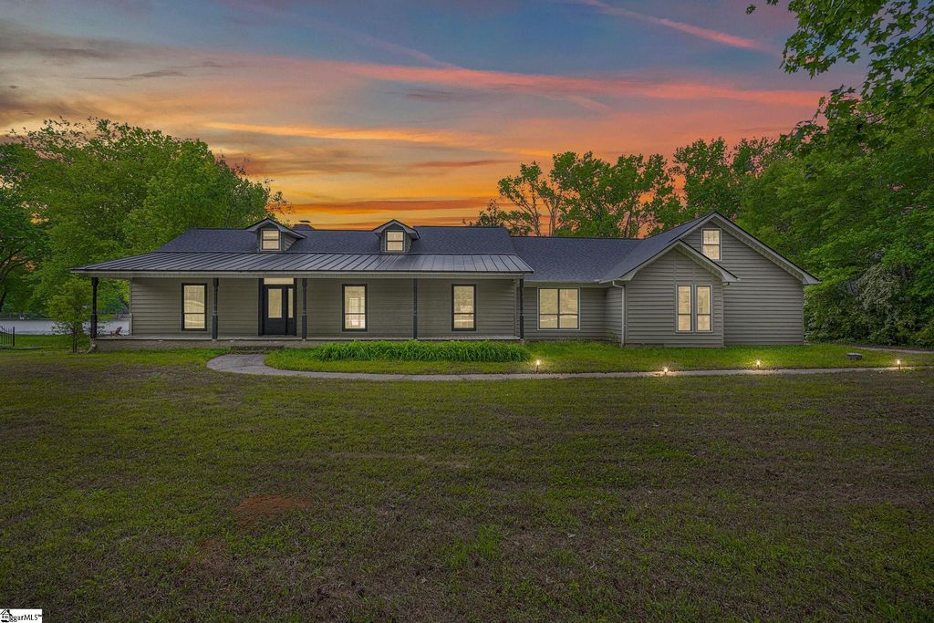 113 Greybridge Road, Pelzer, SC 29669