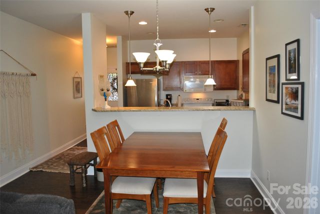 20 Foxden Drive 203, Fletcher, NC 28732