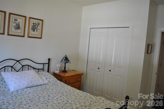 20 Foxden Drive 203, Fletcher, NC 28732