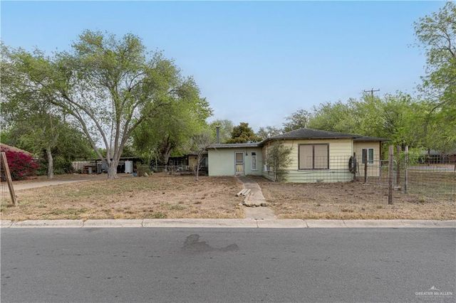 612 S Border Avenue, Weslaco, TX 78596