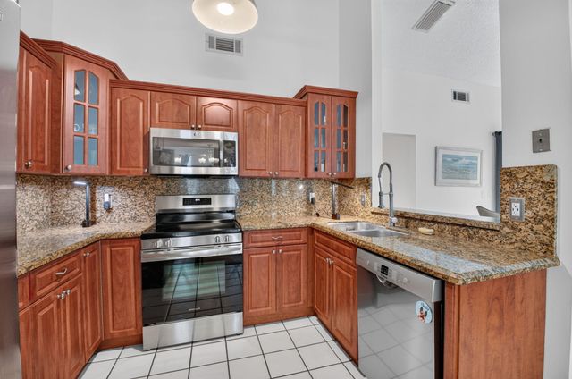 5504 COURTNEY Circle, Boynton Beach, FL 33472