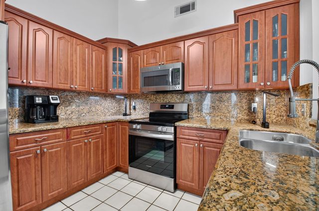 5504 COURTNEY Circle, Boynton Beach, FL 33472