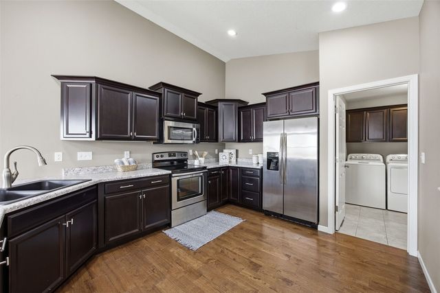 7003 Waterview Drive SW, Cedar Rapids, IA 52404