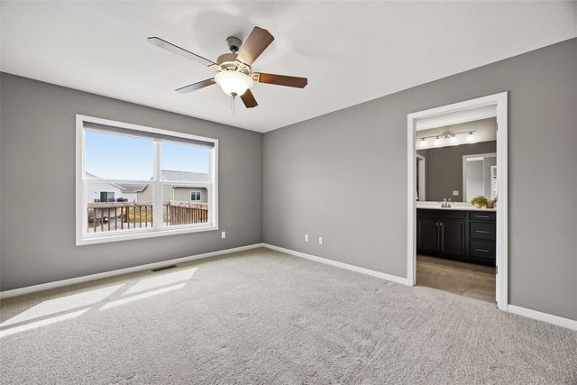 7003 Waterview Drive SW, Cedar Rapids, IA 52404