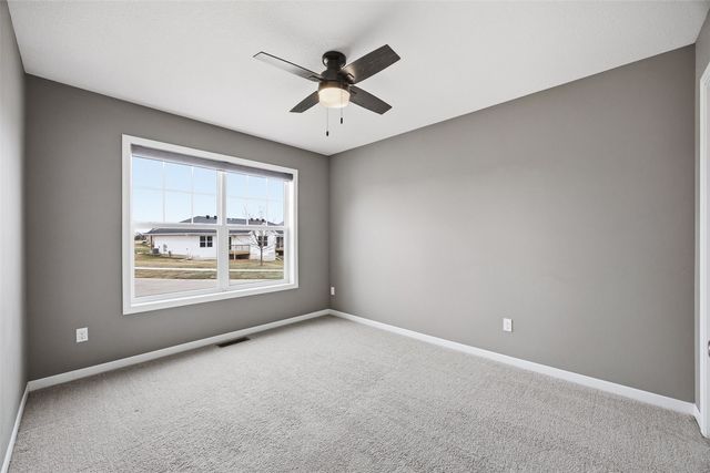 7003 Waterview Drive SW, Cedar Rapids, IA 52404