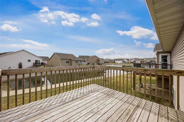 7003 Waterview Drive SW, Cedar Rapids, IA 52404