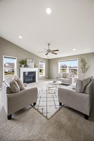 7003 Waterview Drive SW, Cedar Rapids, IA 52404