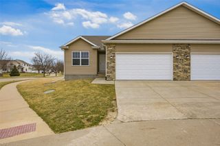 7003 Waterview Drive SW, Cedar Rapids, IA 52404