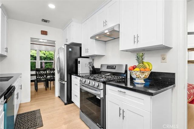 6440 Petit Avenue, Van Nuys, CA 91406