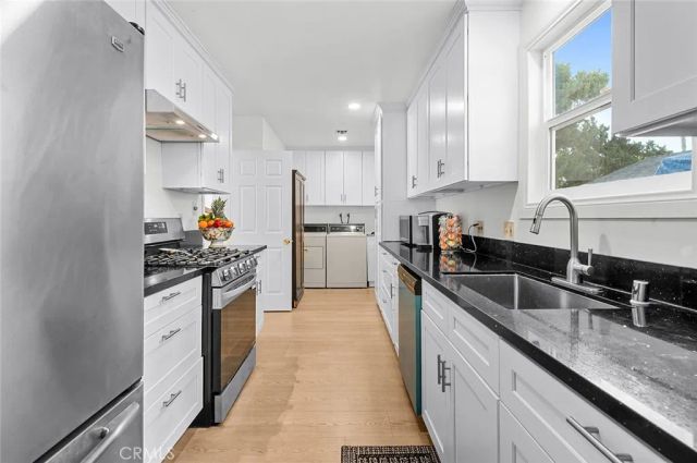 6440 Petit Avenue, Van Nuys, CA 91406