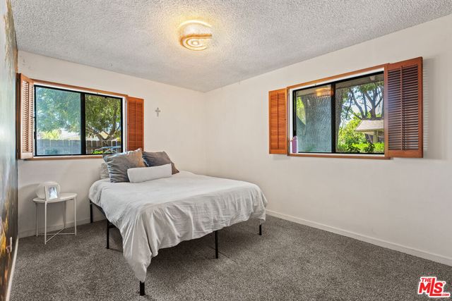 22245 Leadwell Street, Los Angeles, CA 91303