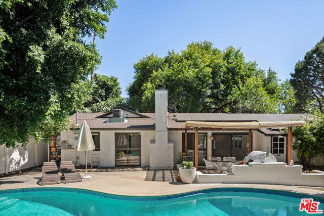 22245 Leadwell Street, Los Angeles, CA 91303