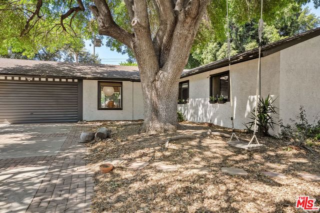 22245 Leadwell Street, Los Angeles, CA 91303
