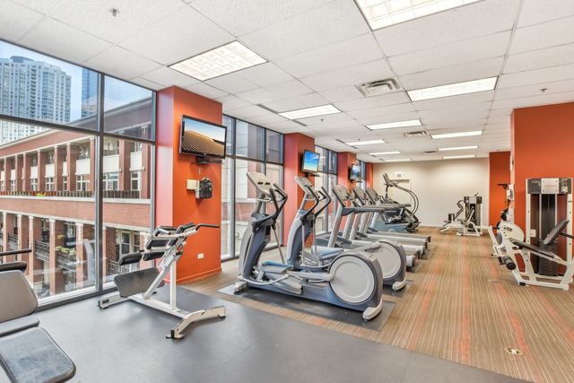 324 N Jefferson Street 302, Chicago, IL 60661