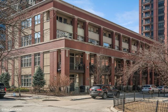 324 N Jefferson Street 302, Chicago, IL 60661