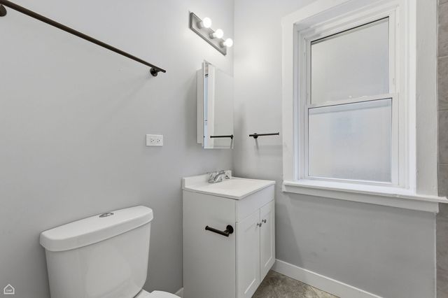 7933 S Evans Avenue, Chicago, IL 60619