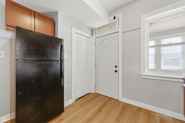 7933 S Evans Avenue, Chicago, IL 60619