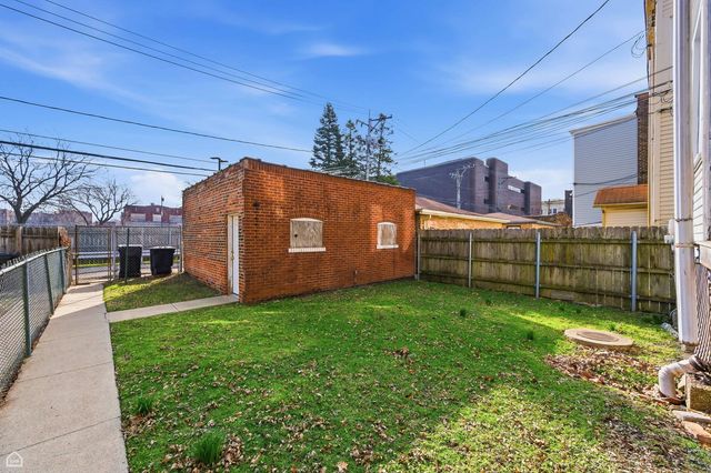 7933 S Evans Avenue, Chicago, IL 60619