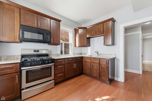 7933 S Evans Avenue, Chicago, IL 60619