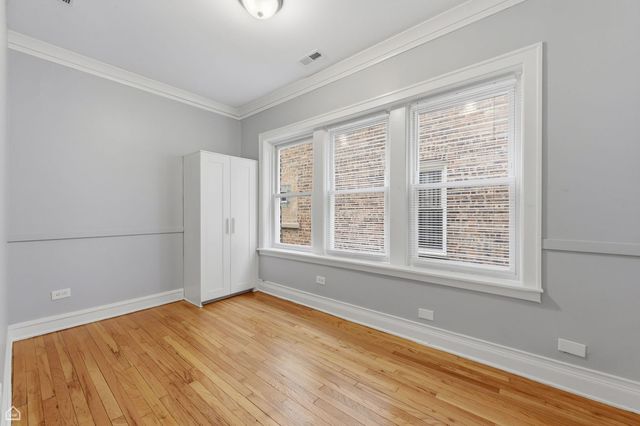 7933 S Evans Avenue, Chicago, IL 60619