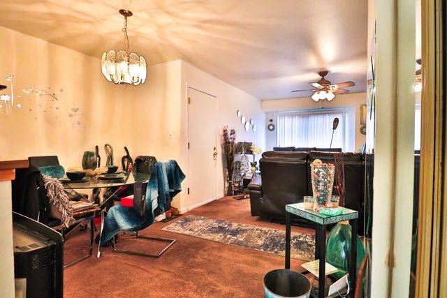 170 DUNTEMAN Drive 301, Glendale Heights, IL 60139