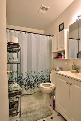 170 DUNTEMAN Drive 301, Glendale Heights, IL 60139