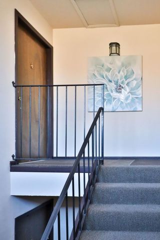 170 DUNTEMAN Drive 301, Glendale Heights, IL 60139