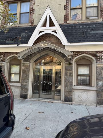 2922 Barnes Ave 3L, Bronx, NY 10467
