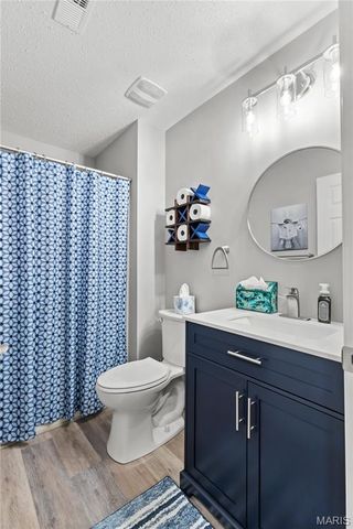 2056 Hawks Landing Drive, Lake St Louis, MO 63367