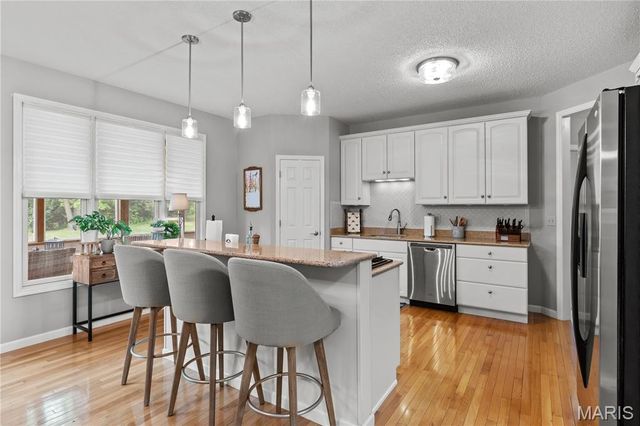 2056 Hawks Landing Drive, Lake St Louis, MO 63367