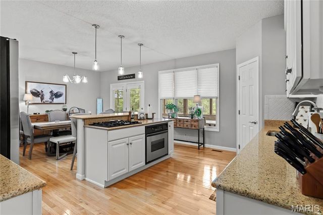 2056 Hawks Landing Drive, Lake St Louis, MO 63367