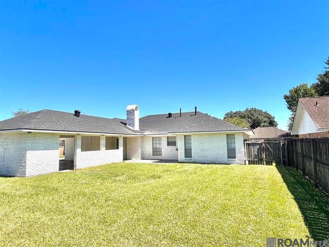 2152 Firewood Dr, Baton Rouge, LA 70816