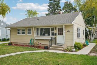 4020 S Alexander Avenue, St. Francis, WI 53235