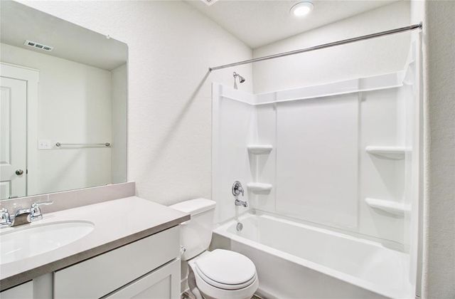 11713 Airspeed Drive, Conroe, TX 77303