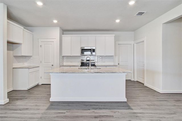 11713 Airspeed Drive, Conroe, TX 77303
