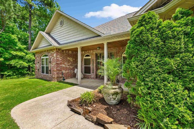 402 Demuth, Benton, AR 72019