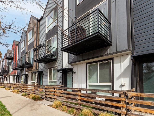 5523 W 10th Avenue, Lakewood, CO 80214